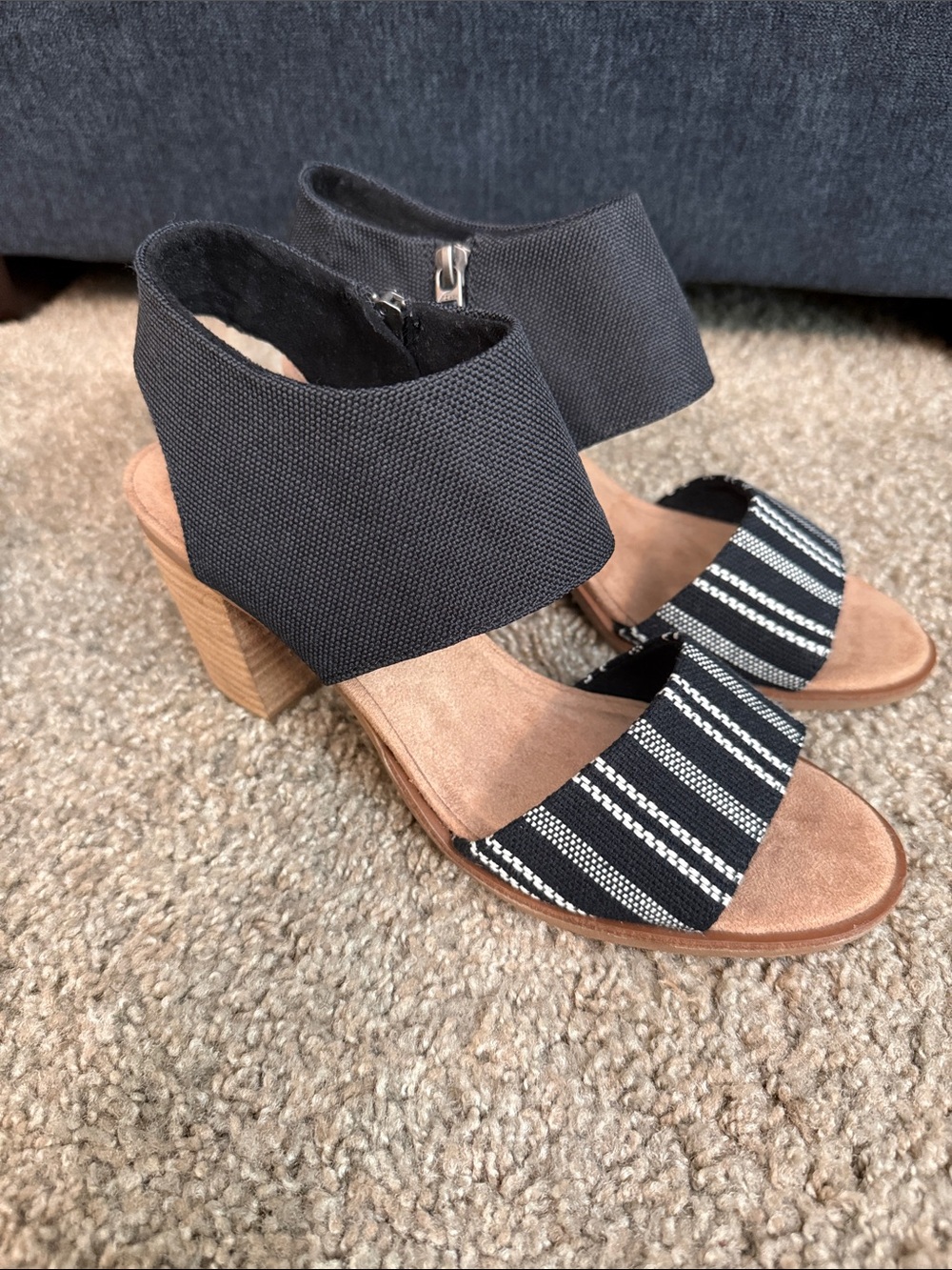 NWT Toms Black Striped Ankle-Band Block Heels